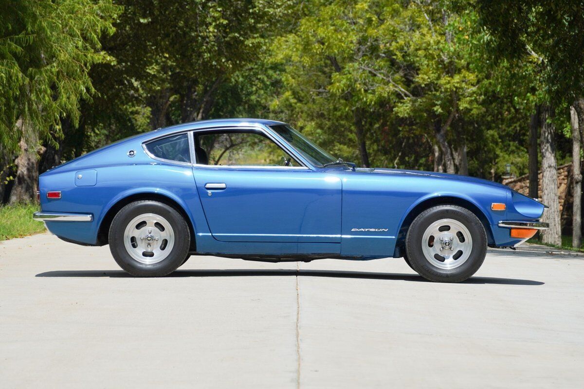 Datsun-240-Z-4-Speed-1971-11