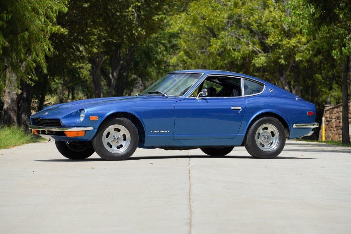 Datsun-240-Z-4-Speed-1971-2