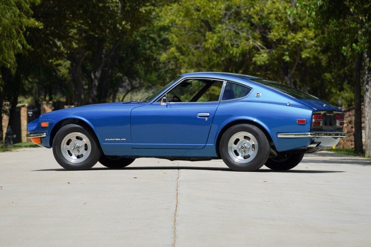 Datsun-240-Z-4-Speed-1971-4