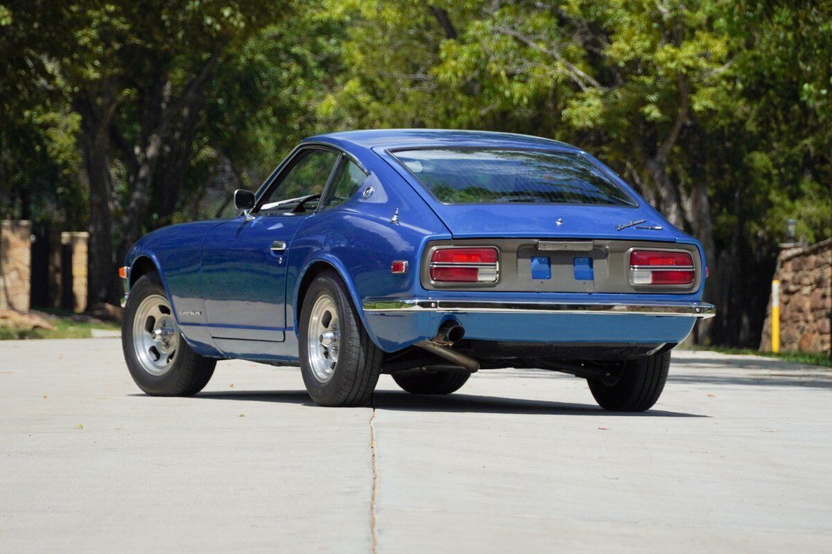 Datsun-240-Z-4-Speed-1971-6