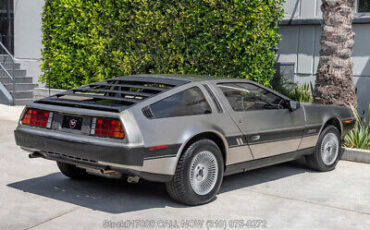 DeLorean-DMC-12-1981-4