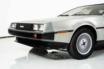 DeLorean-DMC-12-Coupe-1981-4