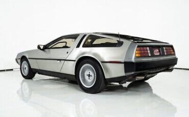 DeLorean-DMC-12-Coupe-1981-7