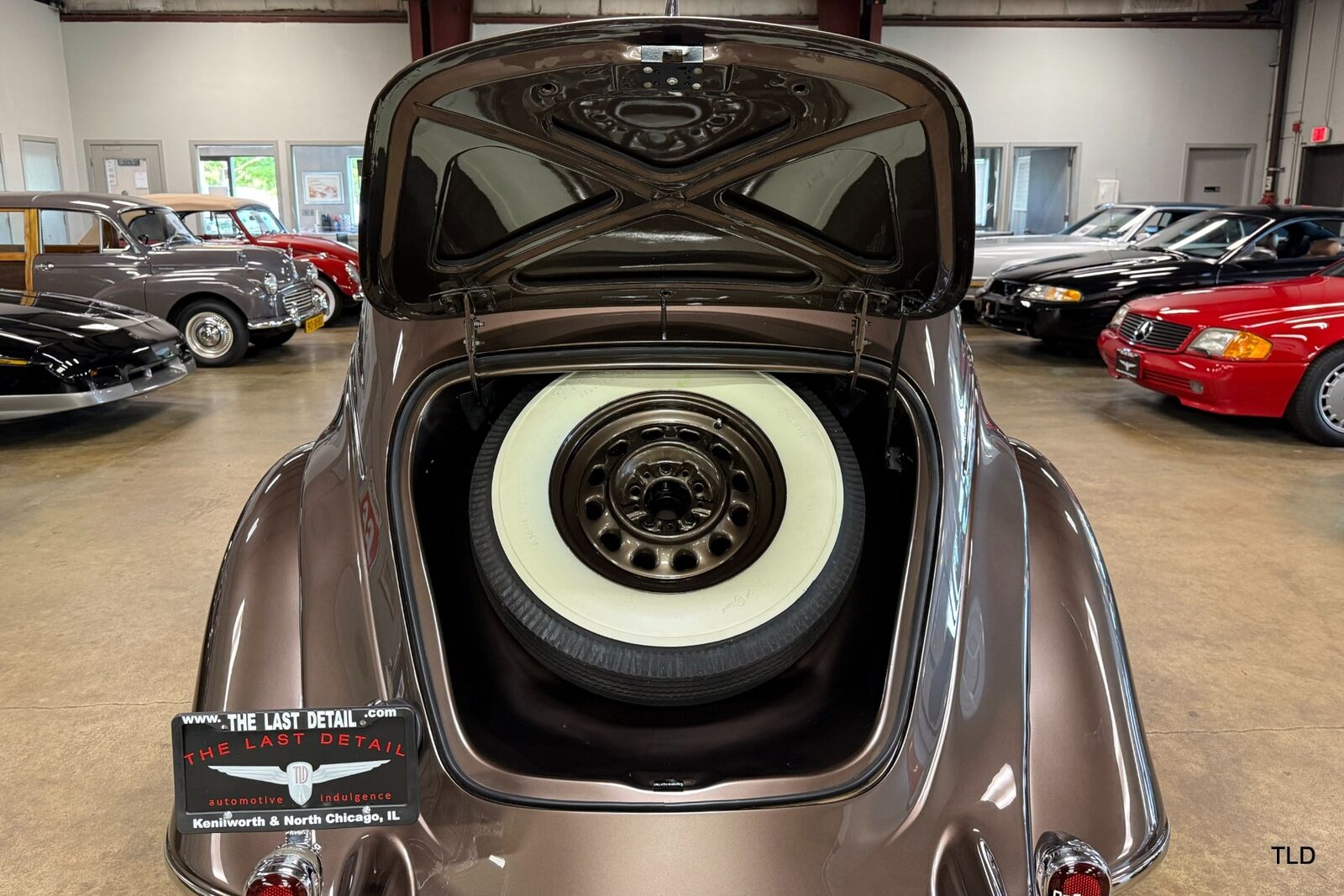 DeSoto-Series-SE-Airflow-Coupe-1934-4