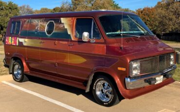 Dodge-B200-Van-1977-2