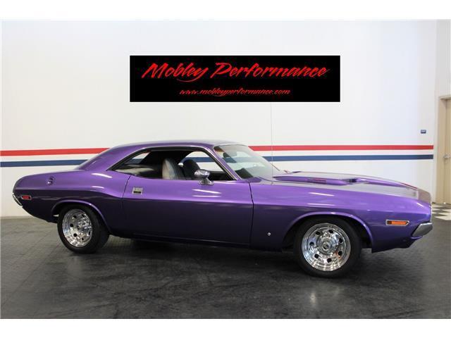 Dodge-CHALLENGER-360-V8-4-SPD-1971-1