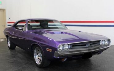 Dodge-CHALLENGER-360-V8-4-SPD-1971-2