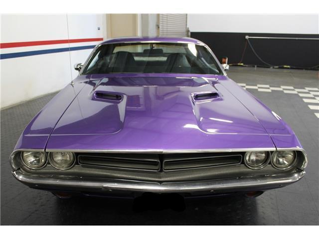 Dodge-CHALLENGER-360-V8-4-SPD-1971-4