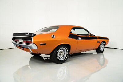 Dodge-Challenger-1970-13