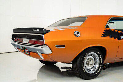 Dodge-Challenger-1970-14