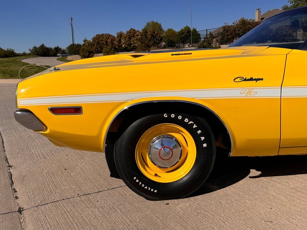 Dodge-Challenger-1970-30