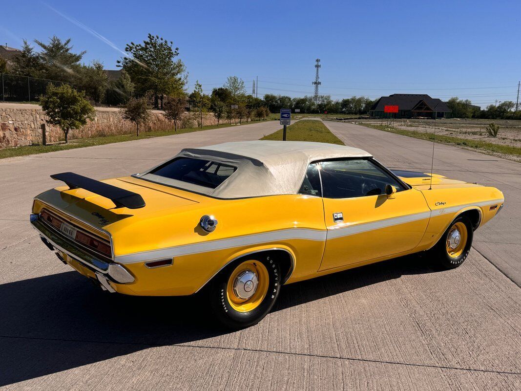 Dodge-Challenger-1970-34