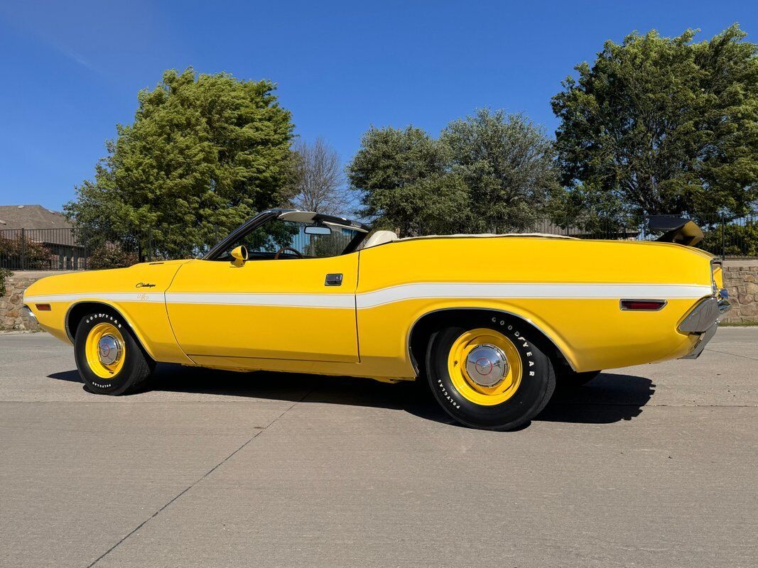 Dodge-Challenger-1970-5