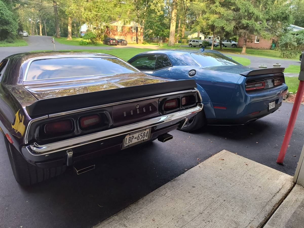 Dodge-Challenger-1972-6