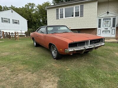 Dodge-Charger-1969-6