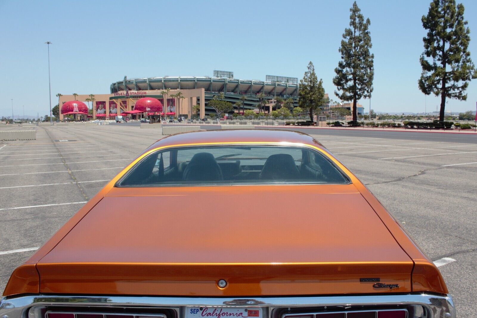 Dodge-Charger-1972-3