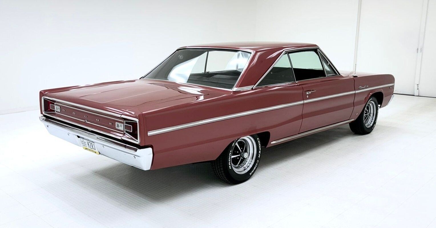 Dodge-Coronet-1966-4