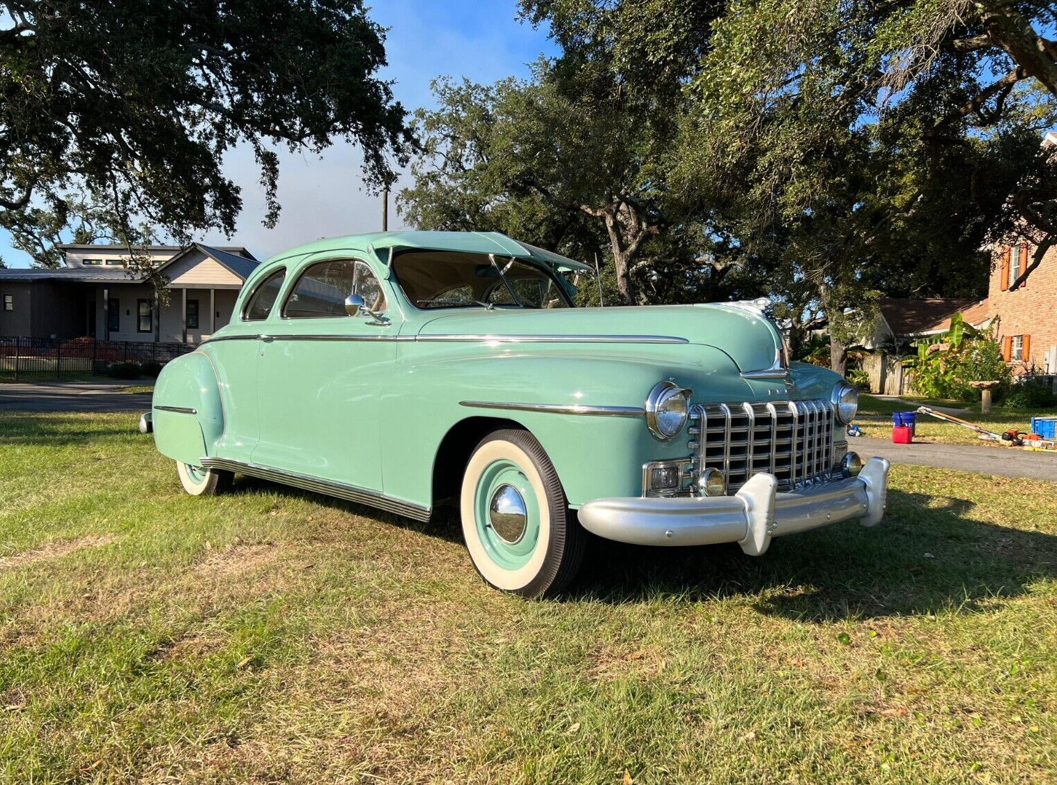 Dodge-Coupe-Coupe-1946-1