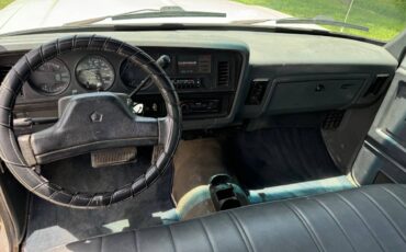 Dodge-D-350-diesel-1993-10