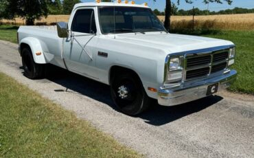 Dodge-D-350-diesel-1993