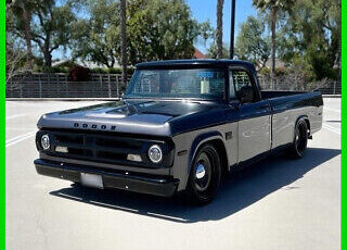 Dodge D100  year1}