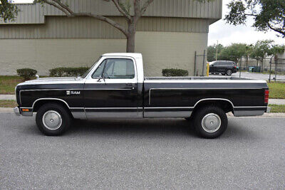 Dodge-Ram-1500-Pickup-1984-11