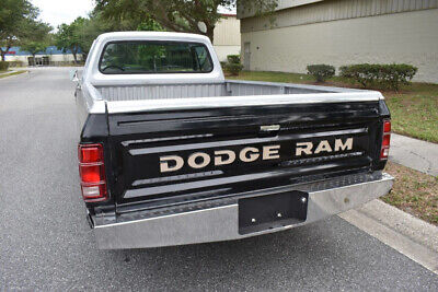 Dodge-Ram-1500-Pickup-1984-14