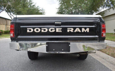 Dodge-Ram-1500-Pickup-1984-16