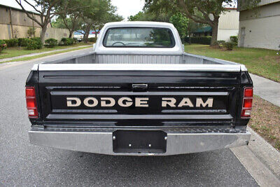 Dodge-Ram-1500-Pickup-1984-17