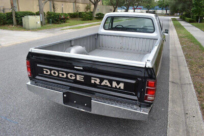 Dodge-Ram-1500-Pickup-1984-21