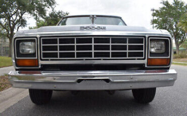 Dodge-Ram-1500-Pickup-1984-4