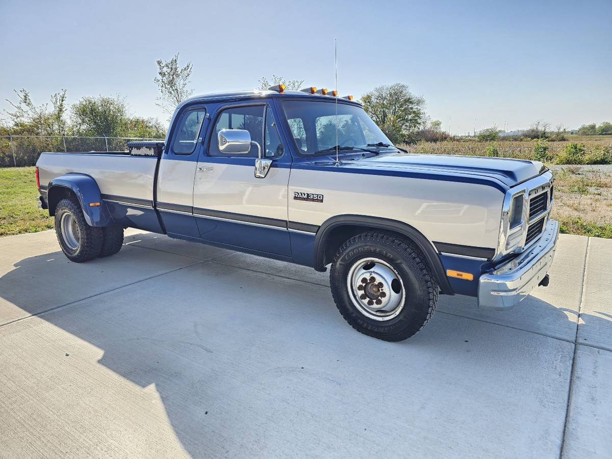 Dodge-Ram-3500-dually-diesel-1993-5