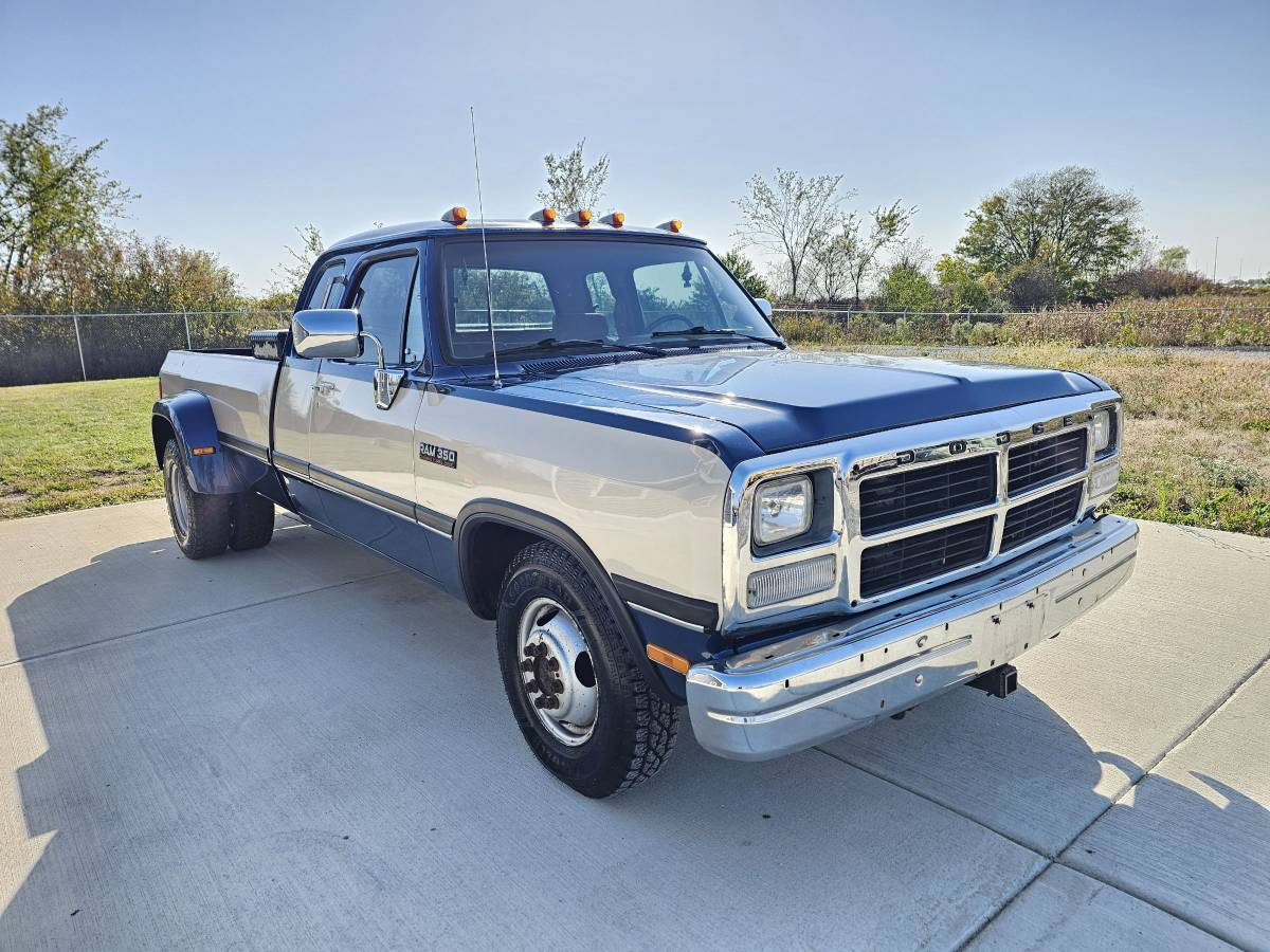 Dodge-Ram-3500-dually-diesel-1993-6