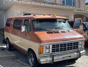 Dodge-Ram-Van-Van-1981-4