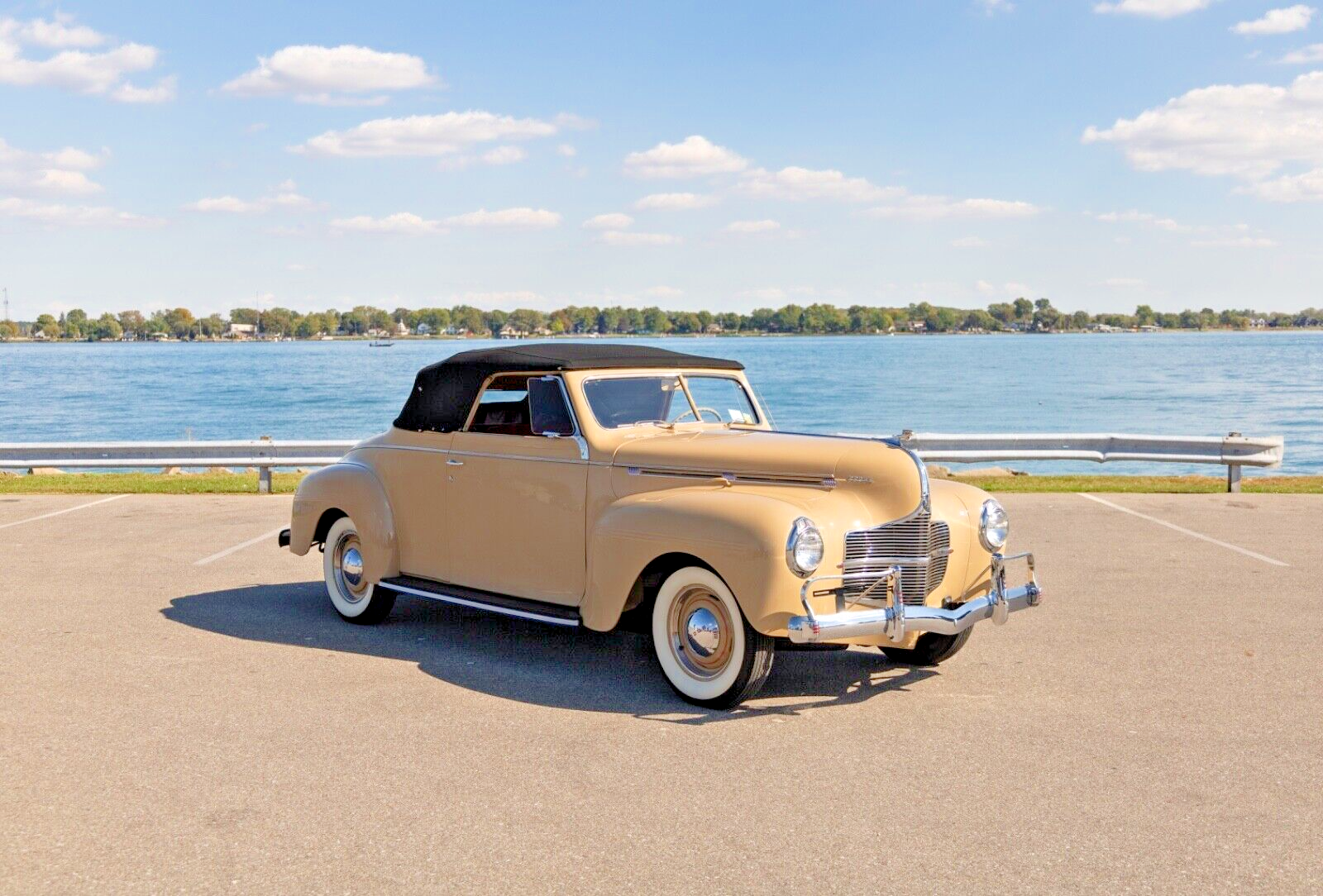 Dodge-Styleline-Deluxe-Cabriolet-1940-20