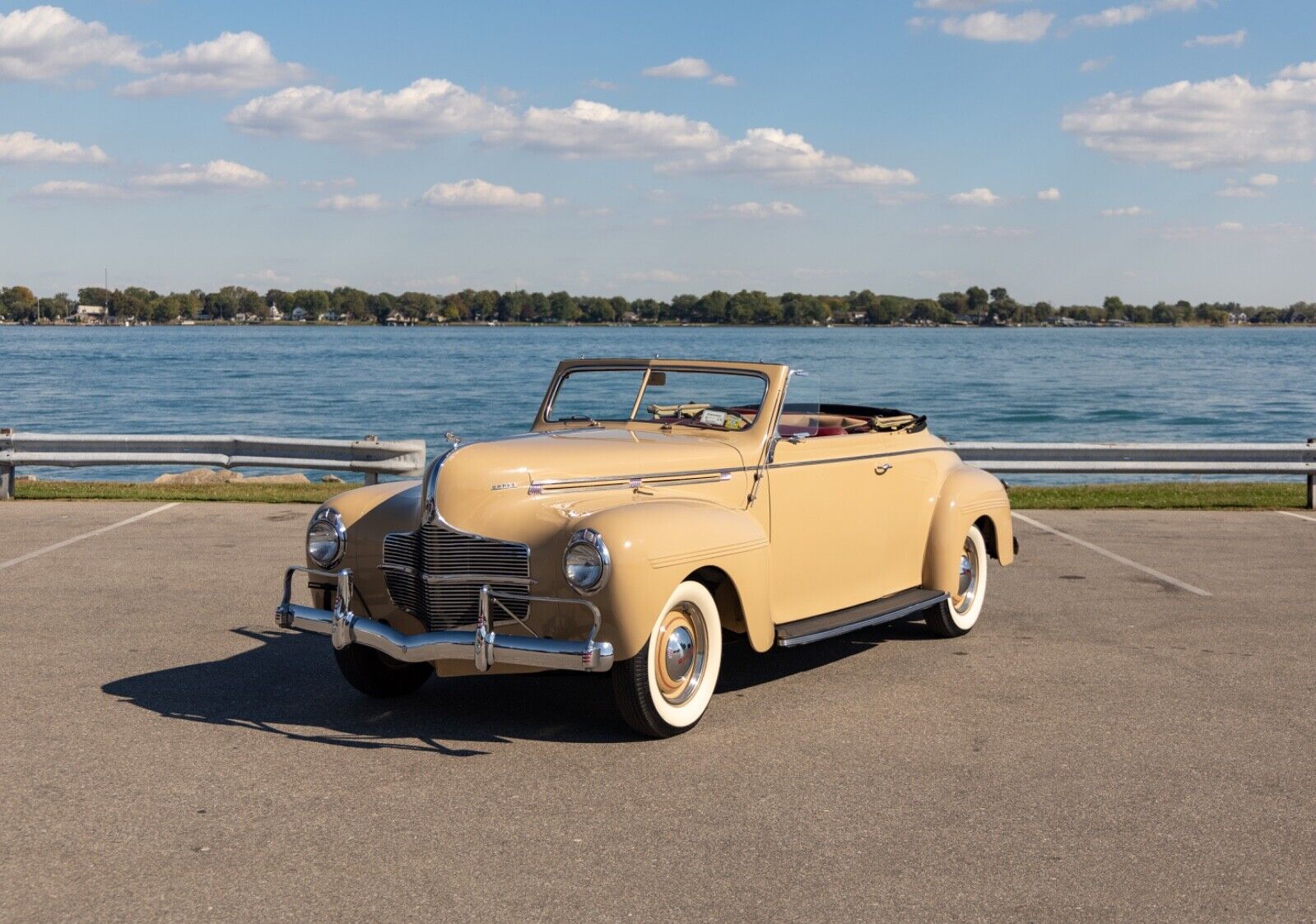 Dodge-Styleline-Deluxe-Cabriolet-1940-4