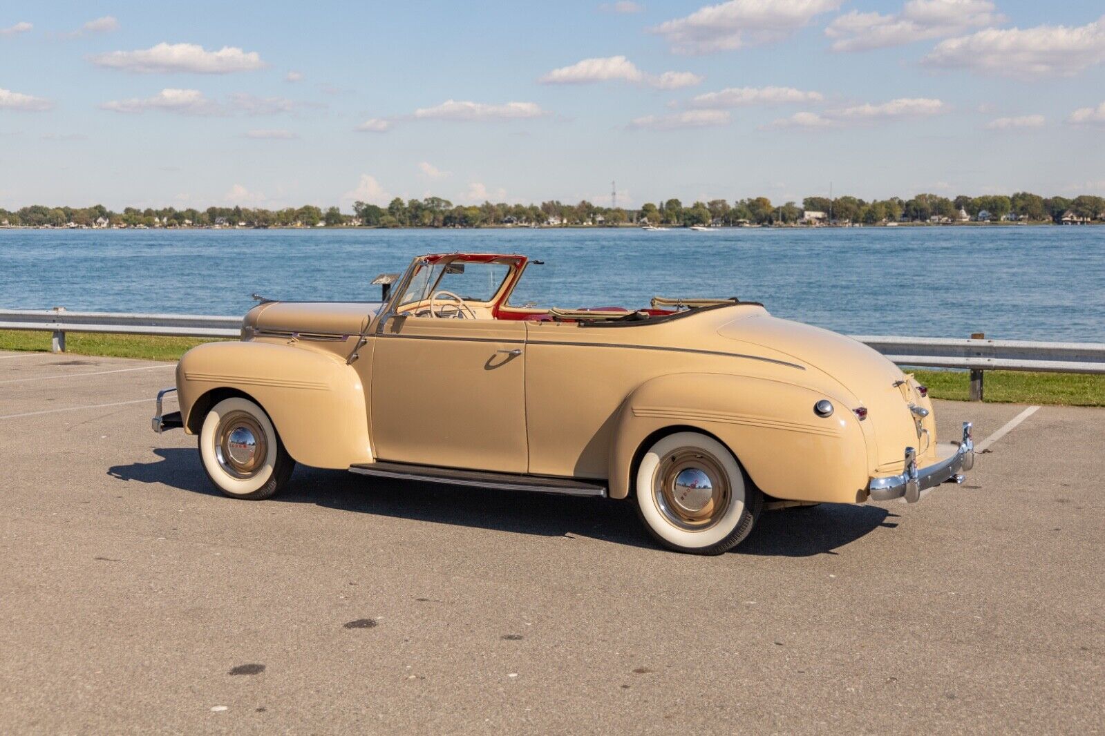 Dodge-Styleline-Deluxe-Cabriolet-1940-5