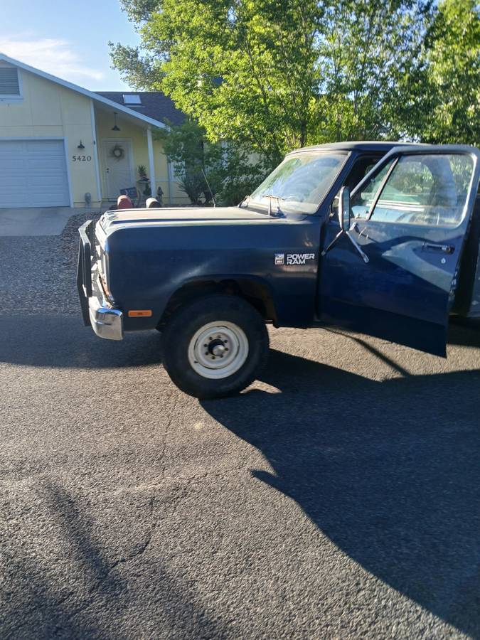 Dodge-W250-1987-1