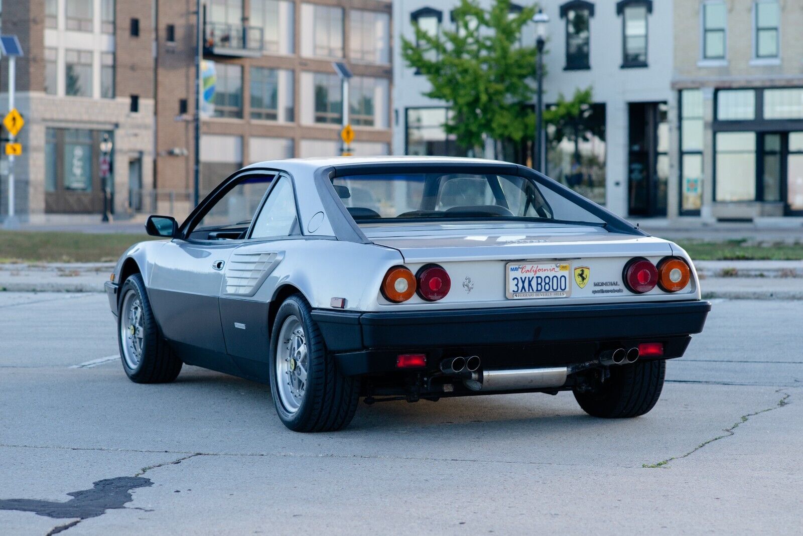 Ferrari-Mondial-Coupe-1983-5