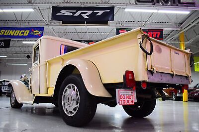 Ford-12-Ton-Pickup-1932-18