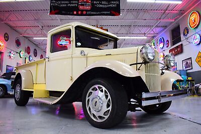 Ford-12-Ton-Pickup-1932-2