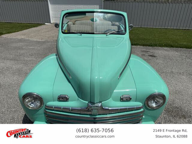 Ford-2door-Berline-1947-4