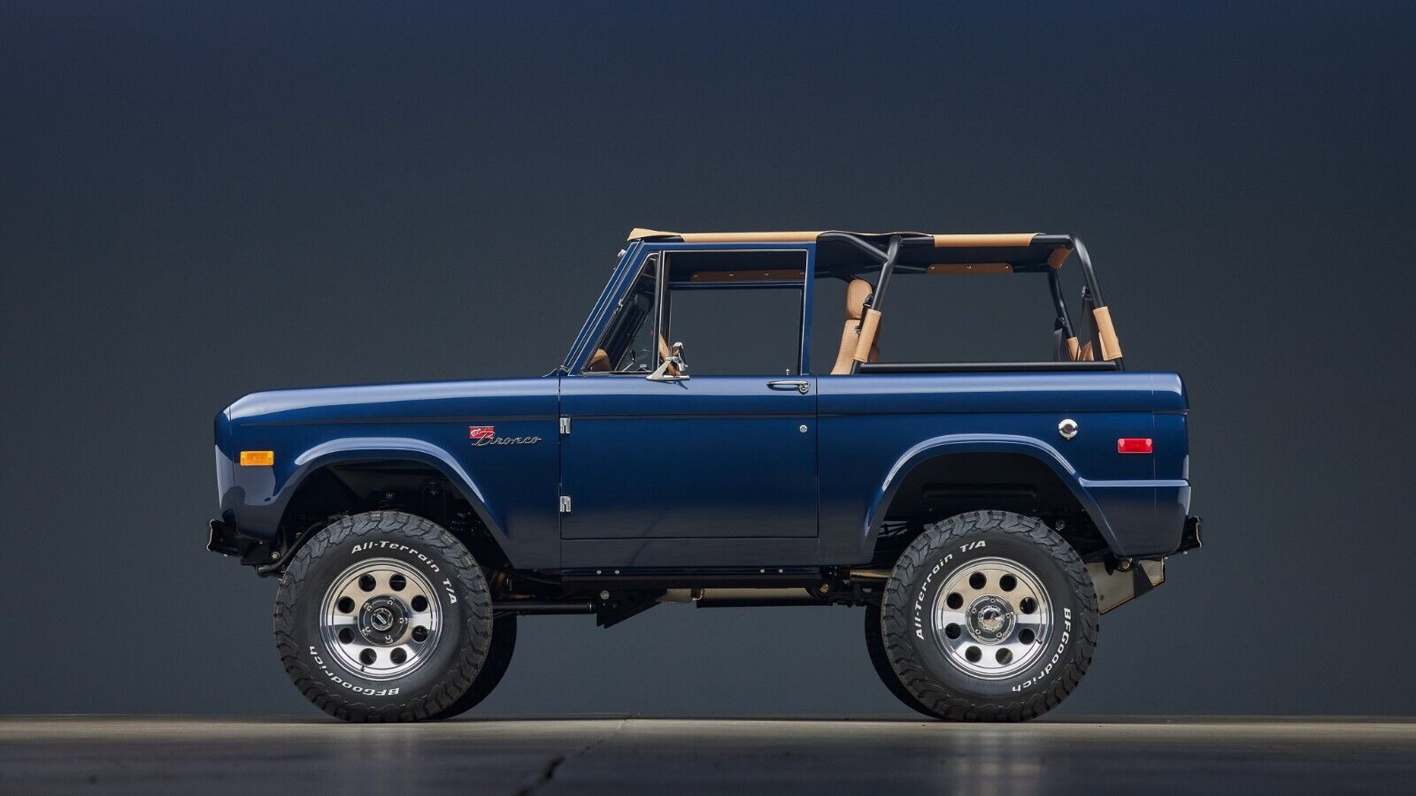 Ford-Bronco-1970-4