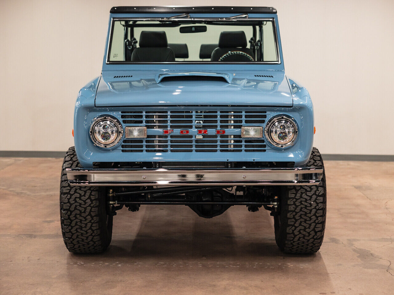 Ford-Bronco-1971-4