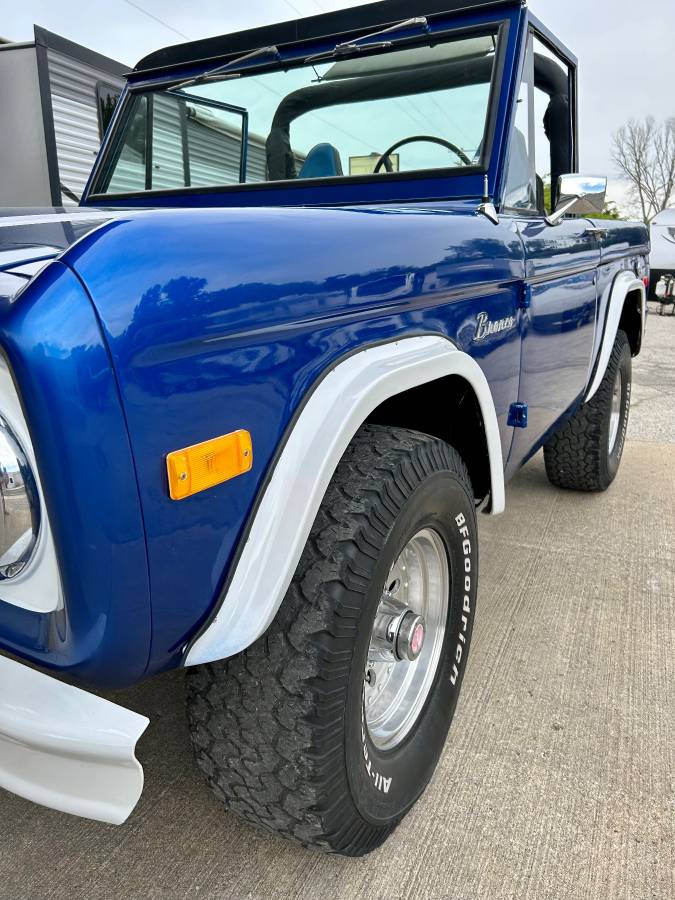 Ford-Bronco-1973-10