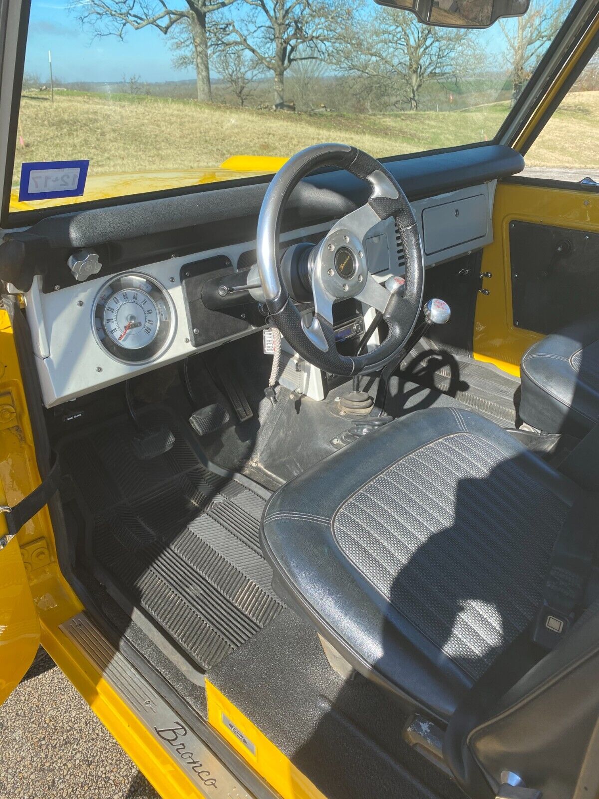 Ford-Bronco-1973-11