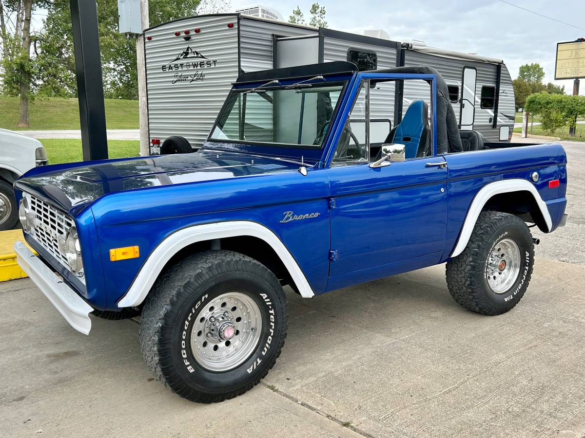 Ford-Bronco-1973-23