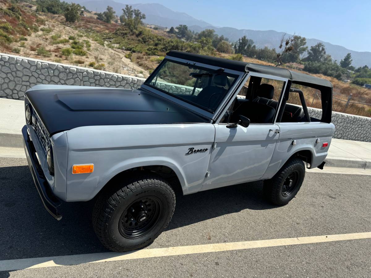 Ford-Bronco-1974-16