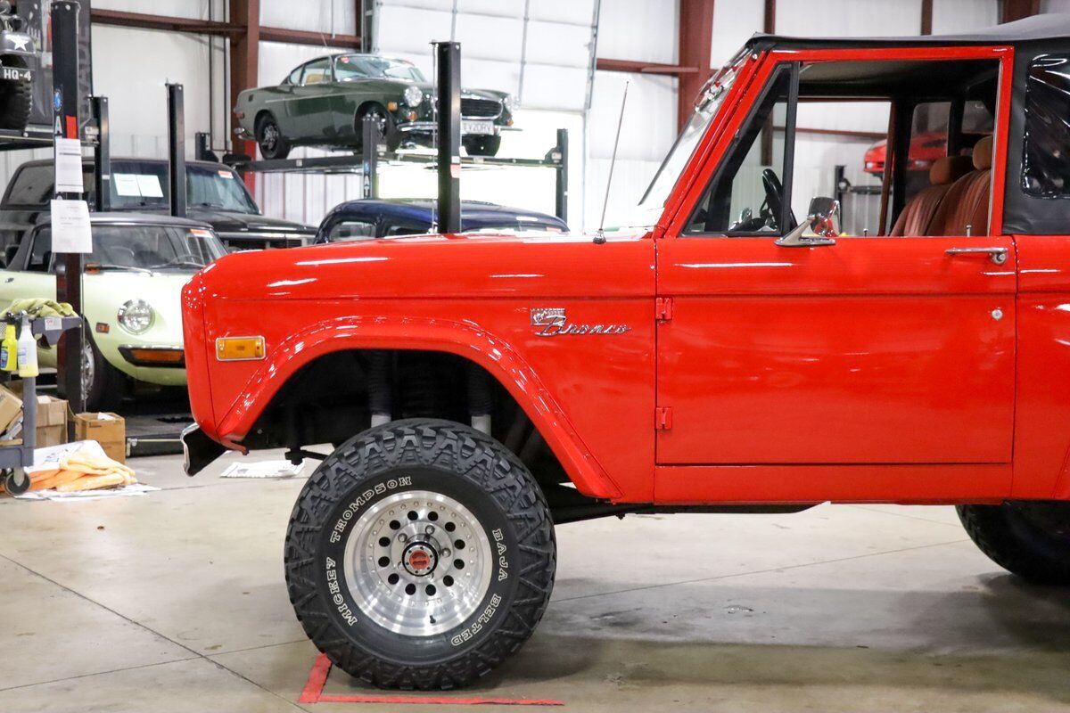 Ford-Bronco-1974-2