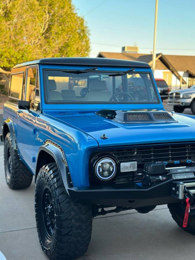 Ford-Bronco-1974-2